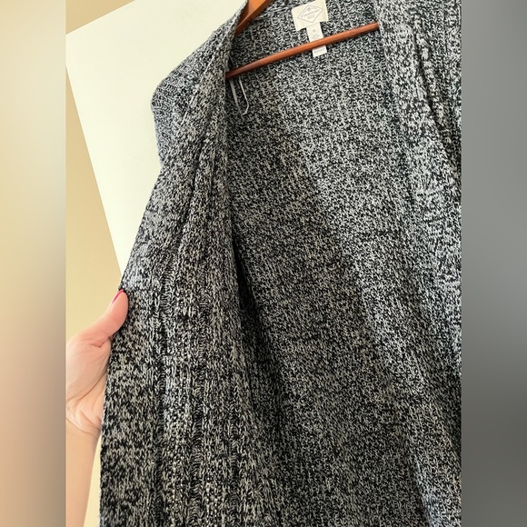 St. John’s Bay Charcoal long Knit Open Cardigan Women’s Size Medium - Picture 4 of 15